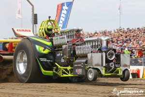 Tractor Pulling Edewecht — Full Pull is not enough!